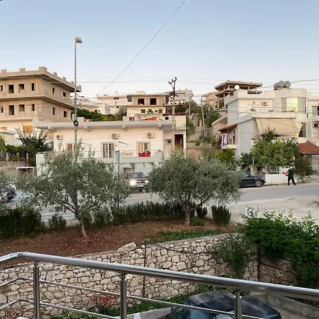 Πανσιόν Xhimi *